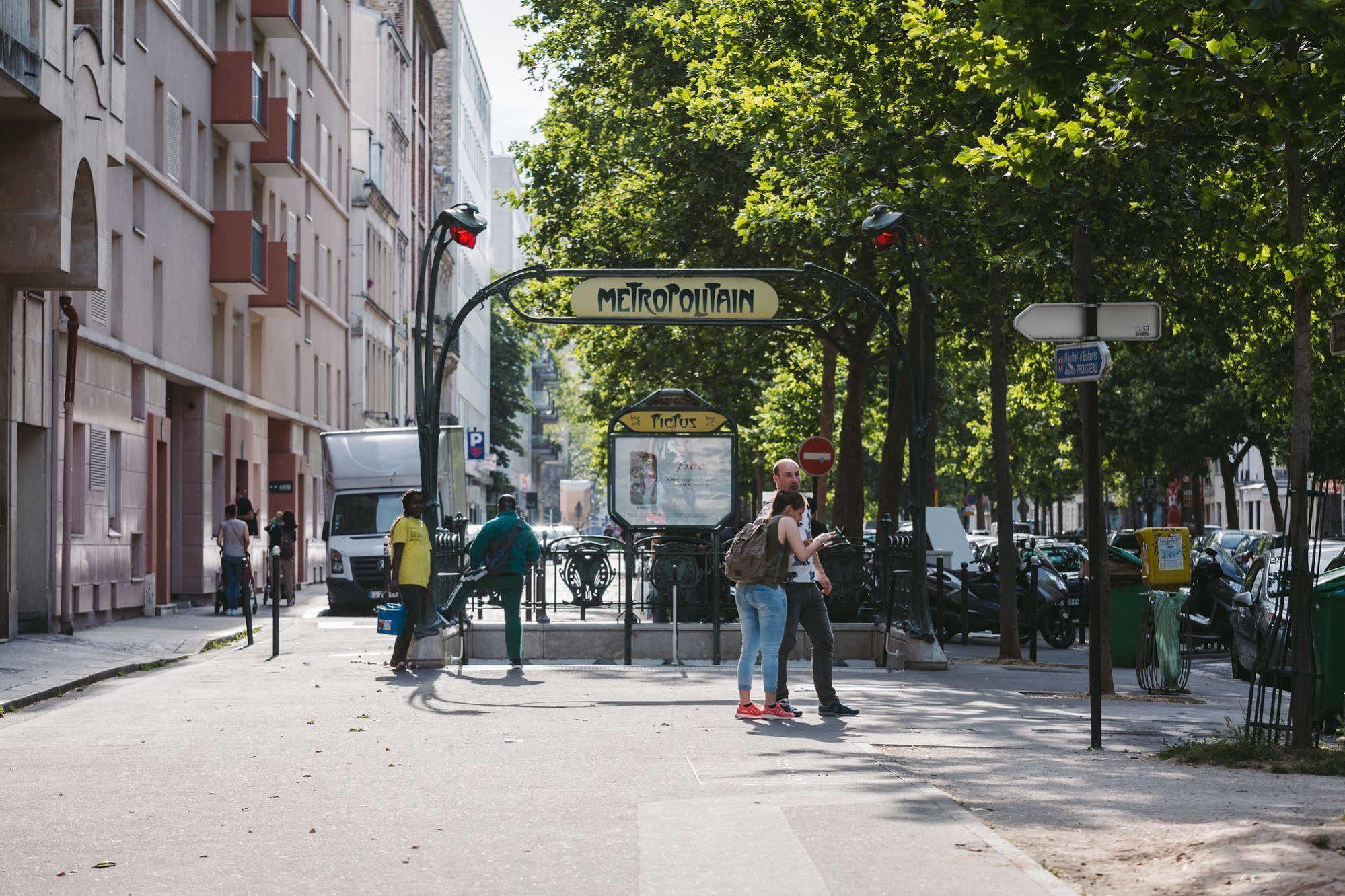 Le Petit Cosy Hotel París Exterior foto